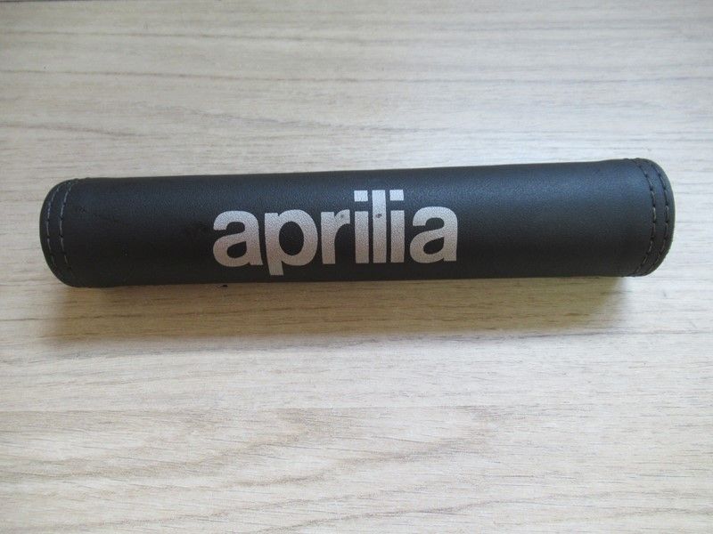 Mousse de guidon Aprilia