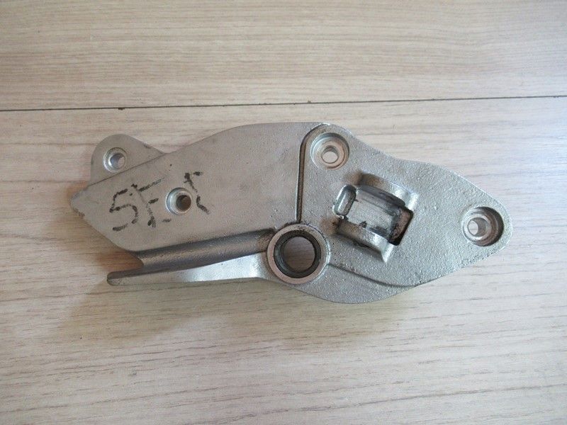 Platine repose-pied avant droit Yamaha XJS900 Diversion 1995-2001