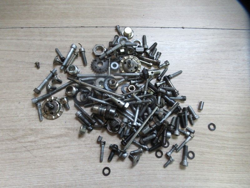 Lot visserie moteur MOTO GUZZI 1200 GRISO 8V  LSE 2007/2013