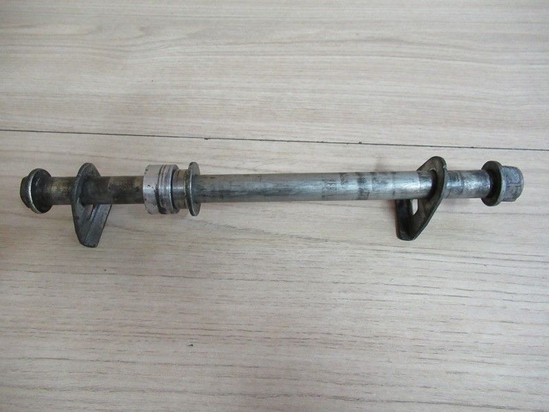 Axe de roue arrière Suzuki RF600R 1993-1996