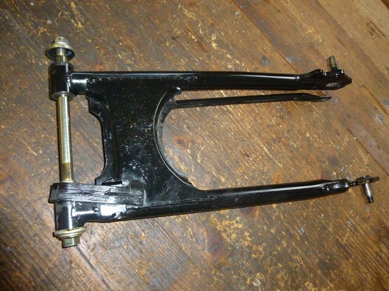 Bras oscillant Yamaha 125 YBR 2005-06
