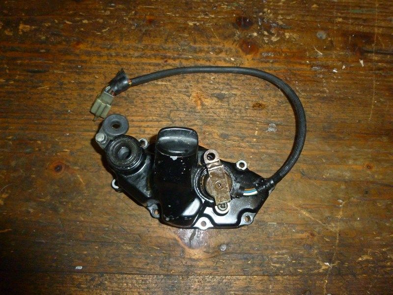 Carter de sortie de boite Honda 650 CBXE (RC13)