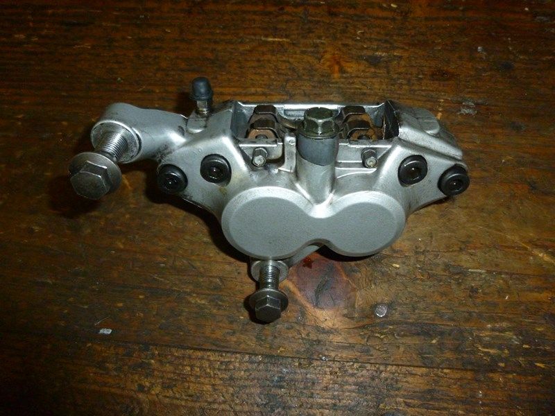 Etrier de frein avant Yamaha 850 TDM (4TX) 1996-01