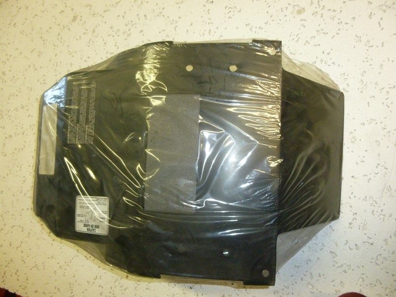 Partie interne de garde boue arrière Suzuki 750 GSXR (GR7BD) 1992-93