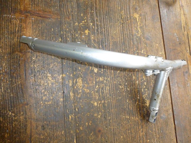 Berceau de cadre droit Suzuki 600 Bandit (JS1A8) 2000-2004
