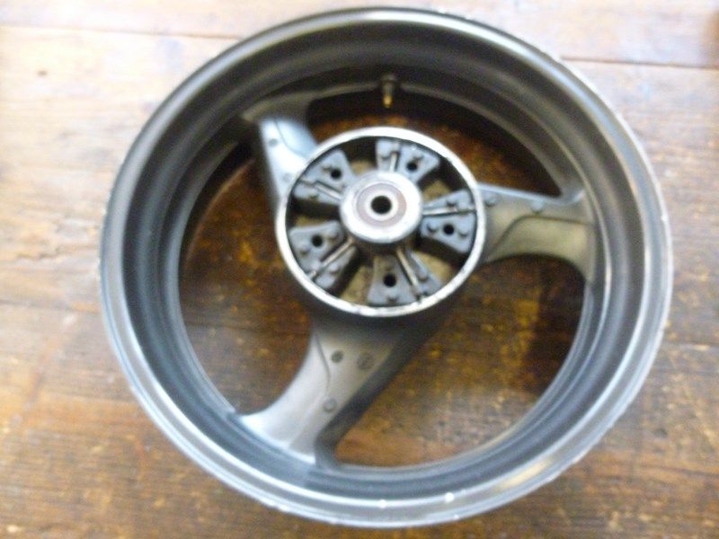 Jante arrière Honda 600 Hornet (PC34)