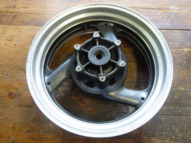 Jante arrière Yamaha 1200 XJR (4PU)