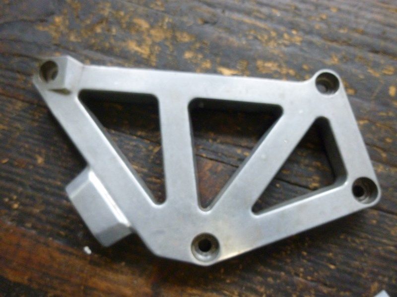 Platine droite Honda 750 XLV (RD01)