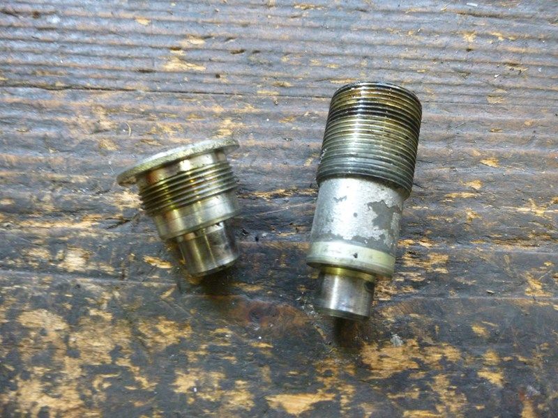 Jeu d'écrous de réglage de bras oscillant Honda 750 XLV (RD01)