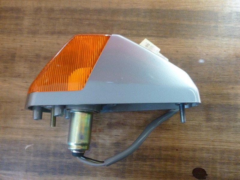 Clignotant avant gris Kawasaki GPX 600 R (ZX600C) 1988-89