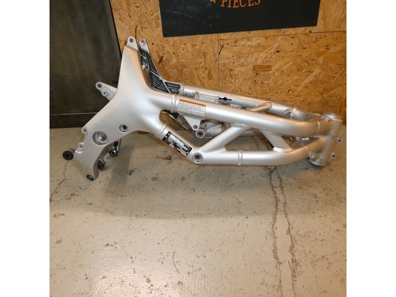 Cadre avec CG Suzuki SV 650 JS1AV 1999 à 2002