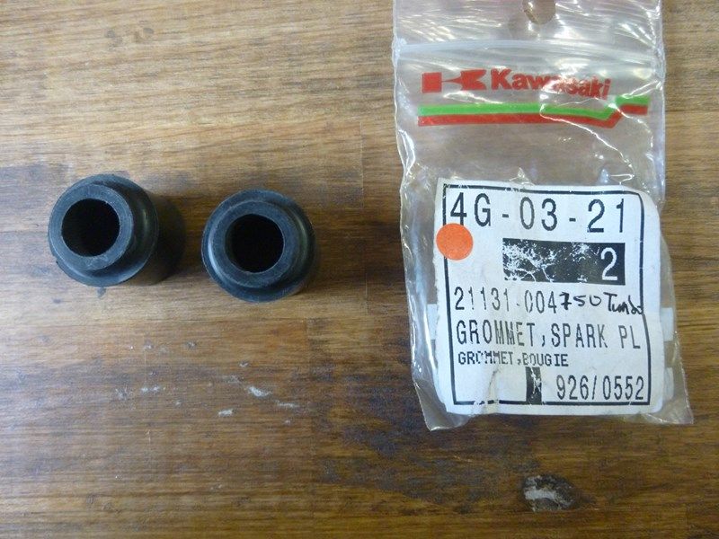 Isolant antiparasite Kawasaki GPZ 750 Turbo (21131-004)