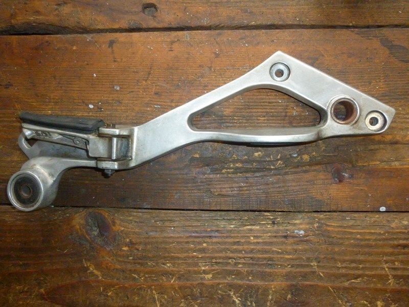 Platine droite Yamaha 850 TDM (4TX)
