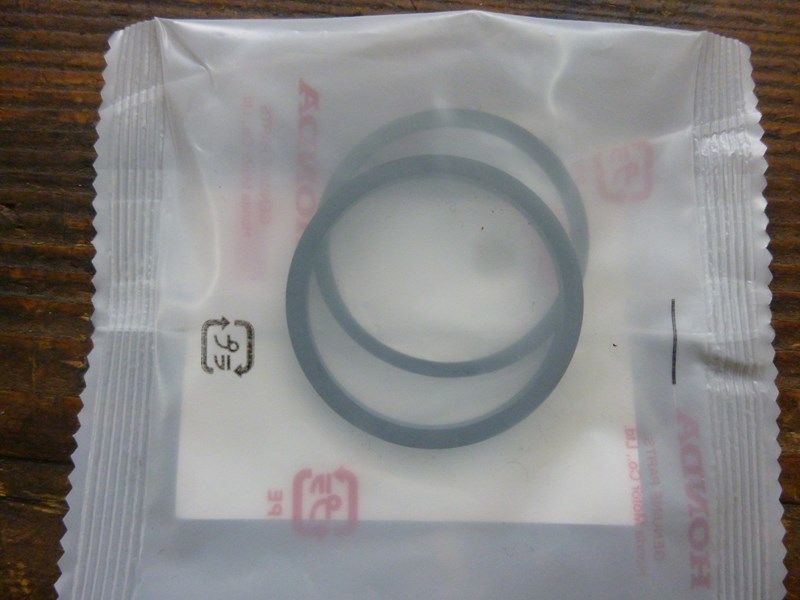 Jeu de joints d'étrier arrière Honda 900 CBR (SC29), NC 700, VT 1300 CX (06451-443-405)