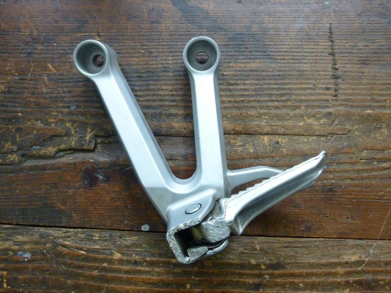 Platine arrière gauche Suzuki SV 650 K3-K7