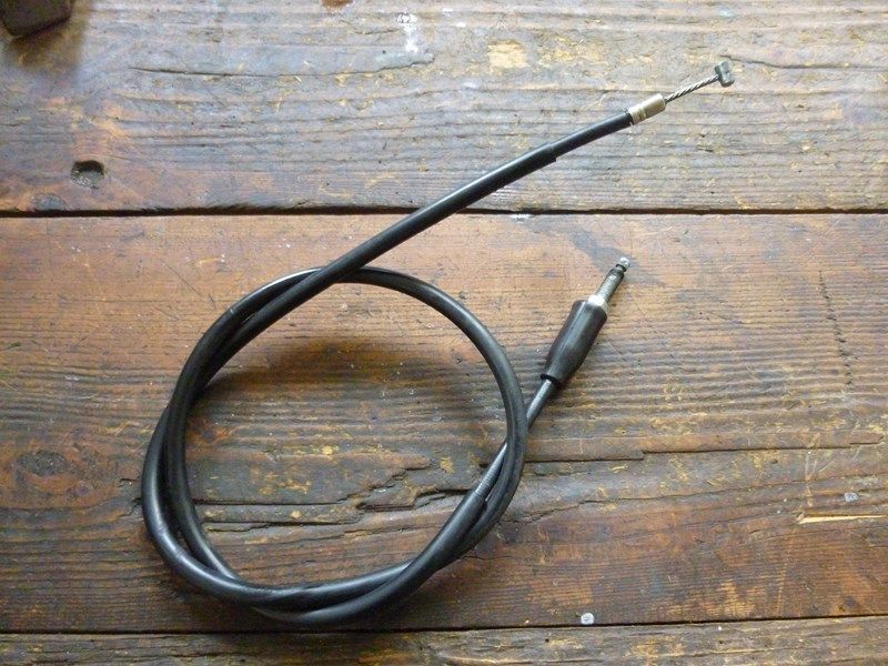 Câble d'embrayage Suzuki 600 Bandit (JS1A8) 2000-04