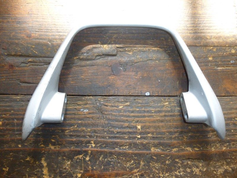 Poignée passager Honda 125 CBR 20047-06