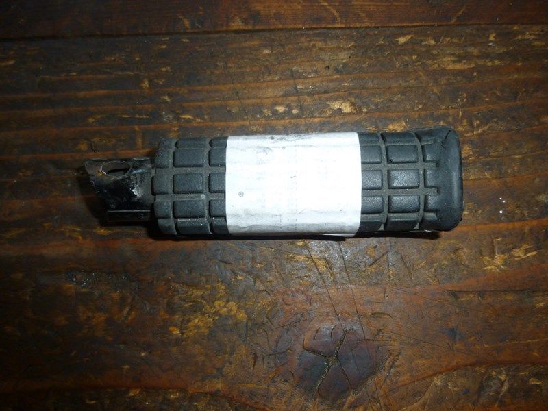 Repose pied passager droit Honda 600 CBR (PC25) 1991-1994