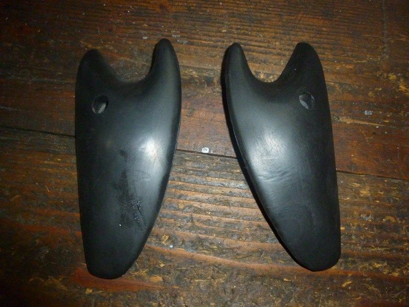 Jeu de deux enjoliveurs de bulle Triumph 1200 Trophy (T345) 
