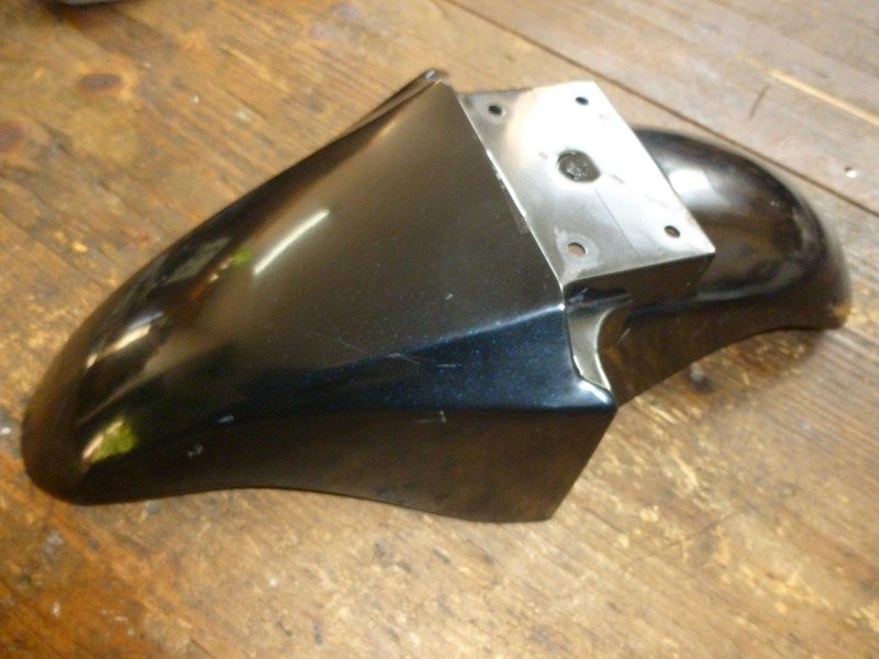 Garde boue avant Suzuki 500 GSE 