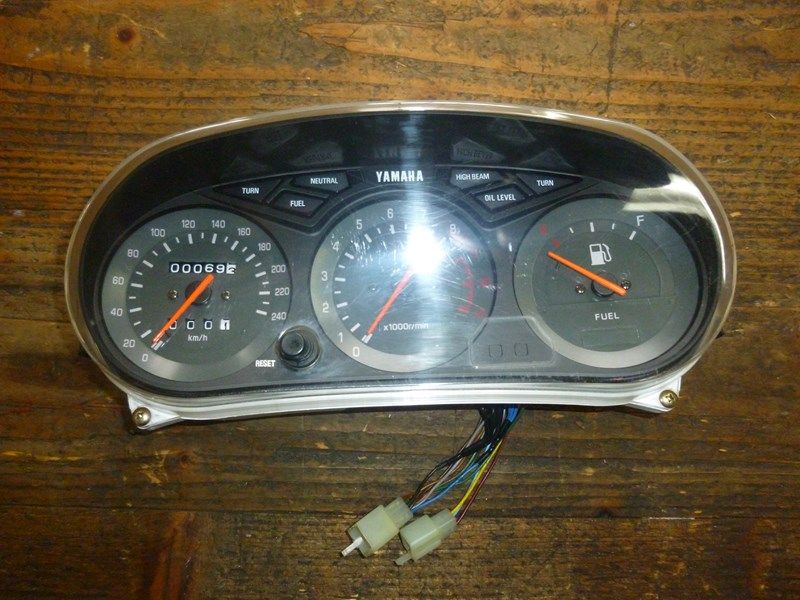 Tableau de bord Yamaha 900 XJS (4KM) 1995-2001