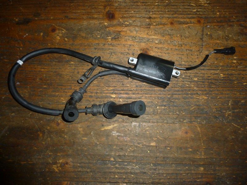 Bobine haute tension cylindres avant Suzuki SFV 650 Gladius 2009-2014