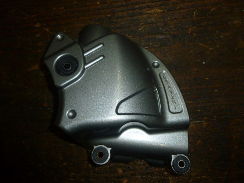 Carter de sortie de boite Suzuki SFV 650 Gladius 2009-2014