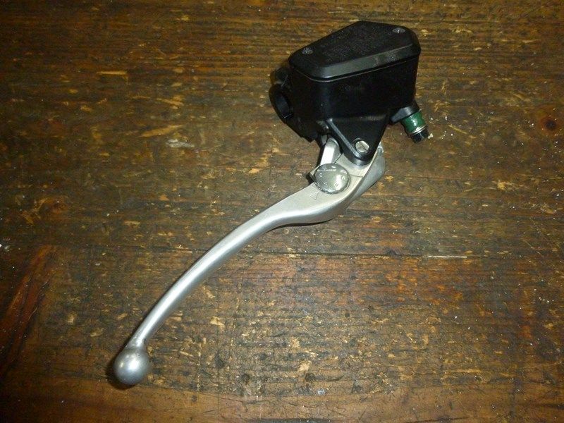 Maître cylindre de frein avant Honda VFR 1200 FA 2010-2011