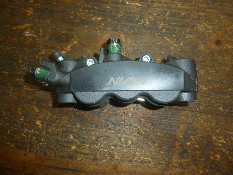 Etrier de frein avant gauche Honda VFR 1200 FA 2010-2011