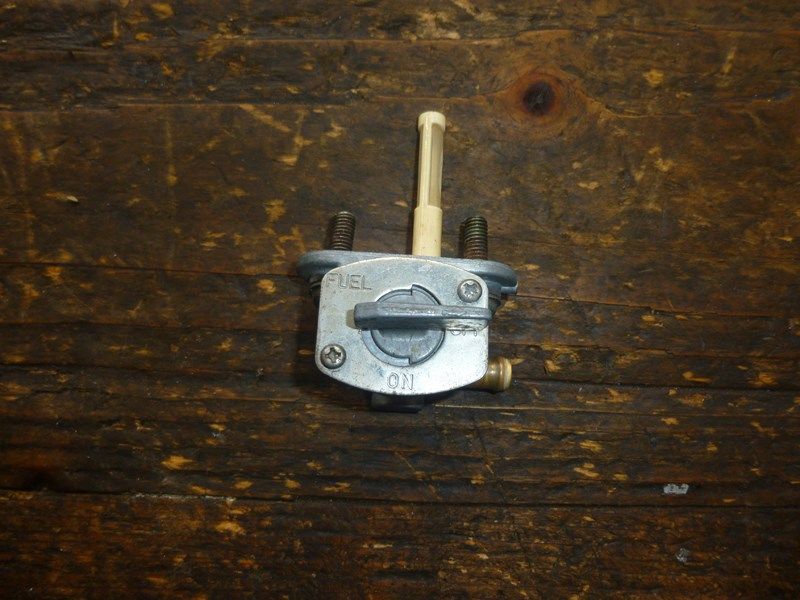 Robinet d'essence Yamaha 1000 YZF (4VE)