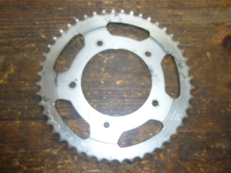 Couronne arrière Yamaha R6 1999-2002 