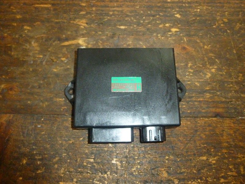 Boitier CDI Yamaha 1000 YZF (4VE) 1996-2000 (4VE-82305-00)