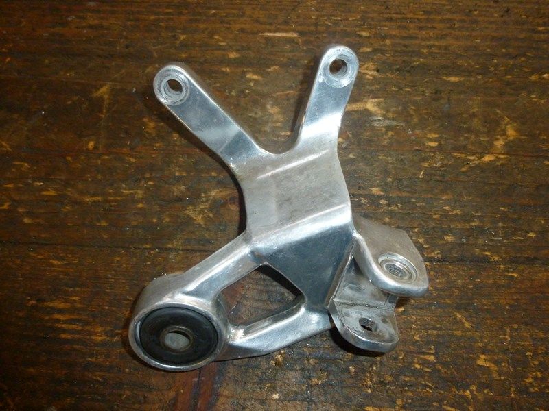 Platine arrière droite Yamaha 1000 YZF (4VE) 1996-2000