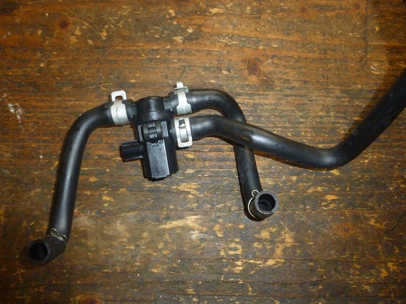 Soupape d'air secondaire Suzuki 600 GSXR 2004-2005
