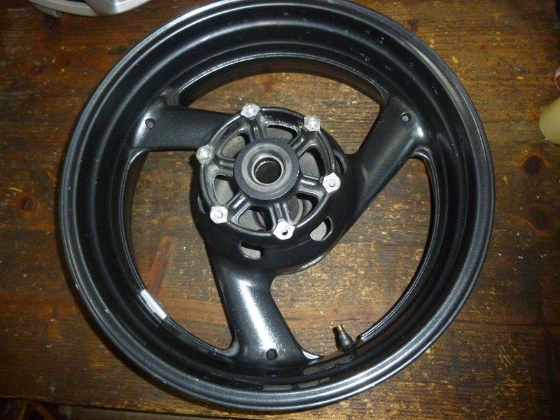Jante arrière Yamaha 100 YZF (4VE) 1996-2000