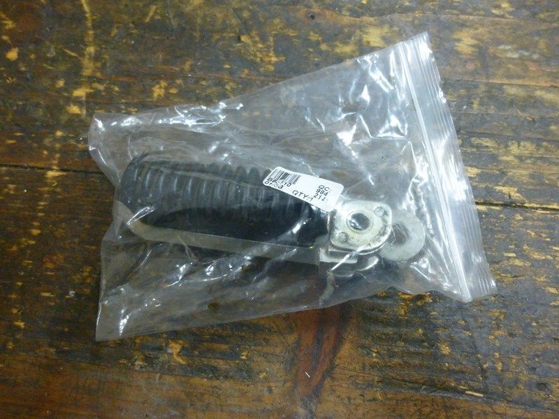 Repose pied arrière gauche Suzuki GSF 400 Bandit 1991-93 (GK75A)