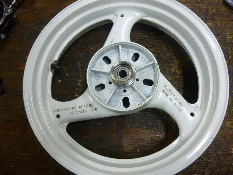 Jante arrière Suzuki GSF 400 Bandit 1991-93 (GK75A)