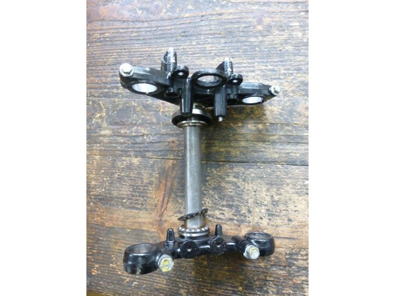Jeu de tés de fourche Yamaha 125 YBR 2005-2006