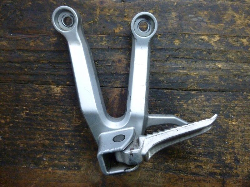 Platine arrière gauche Suzuki SV 650 S  2003-2007