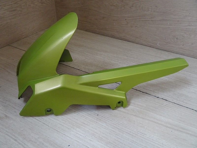 Garde-boue carter de chaîne Suzuki 750 GSR 2011-2016 (61311-08J0)