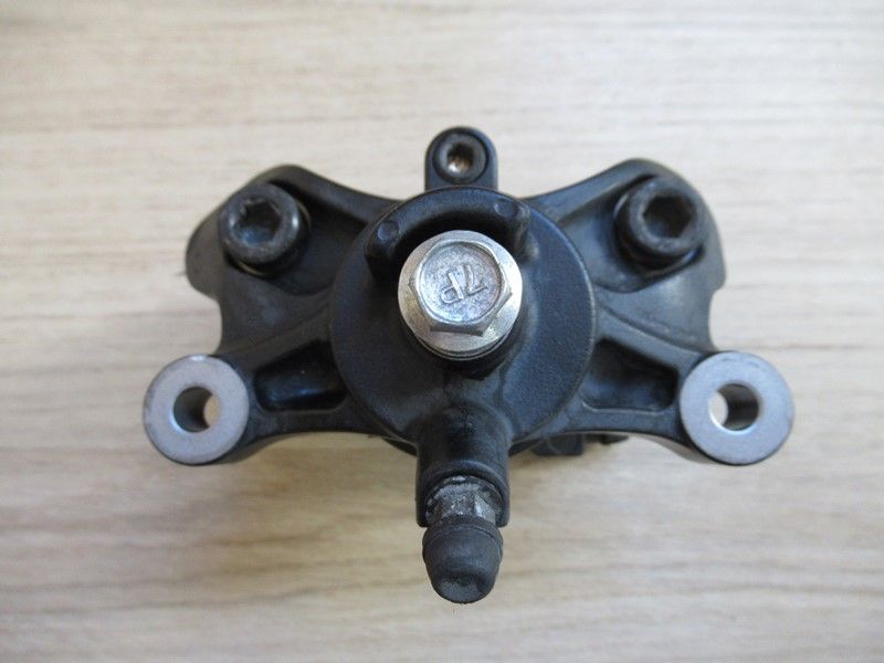Étrier arrière Suzuki GSF650 Bandit 2005-2006