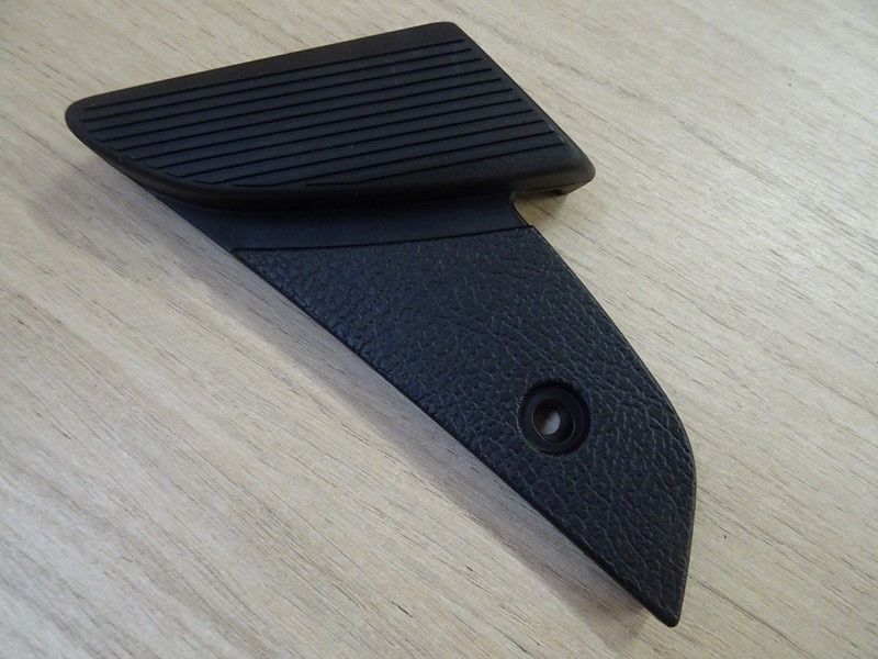 Repose pied droit Vespa LX, LX 4T, LXV, S 4T (622126)