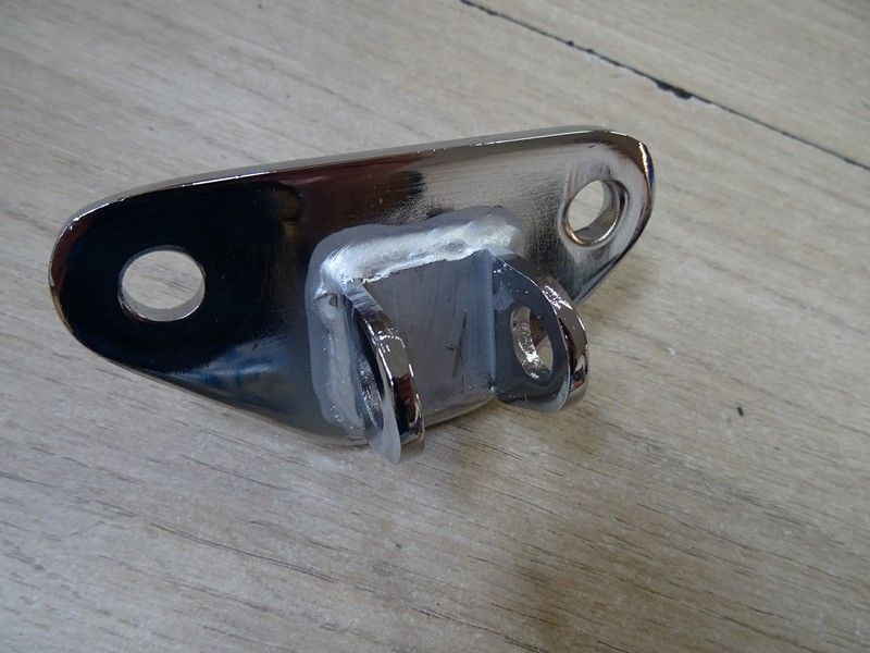 Support repose pied avant gauche Hyosung 125GV (43560HG001PLA)
