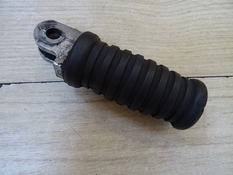 Reposee pied arrière gauche Triumph 865 Bonneville 2007/2015