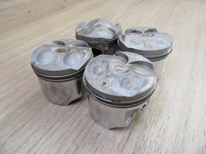 Jeu de 4 pistons Suzuki 400 Bandit 1991-1993