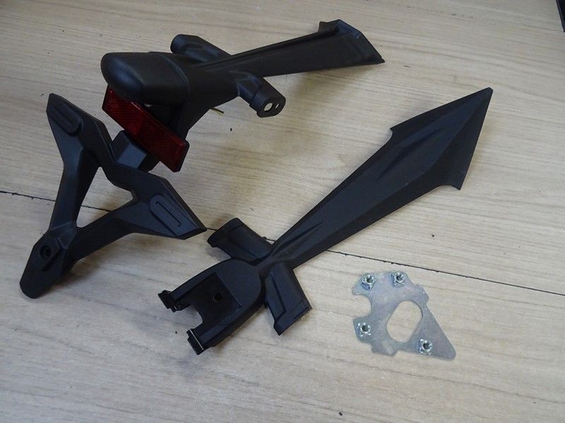 Support de plaque Triumph 765 Street triple 2017/2019 (T2302024)
