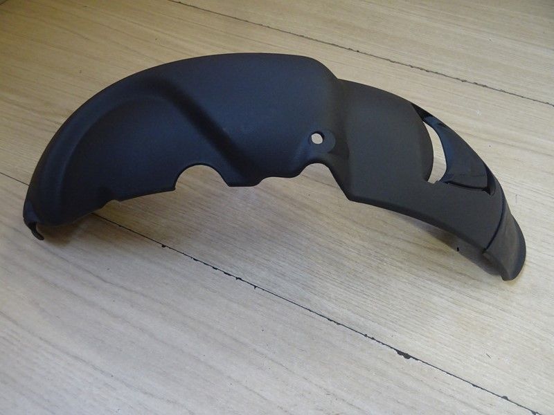 Garde boue avant droit Piaggio MP3 2008/2013 (667007)