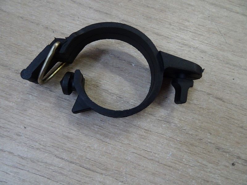Caoutchouc de fixation de tête de fourche Hyosung RX125SM (51815HG5802)