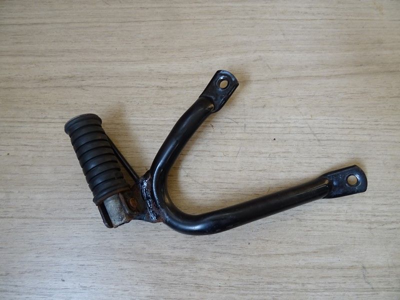 Platine repose pied arrière droite Yamaha 125 TW 1999-2003