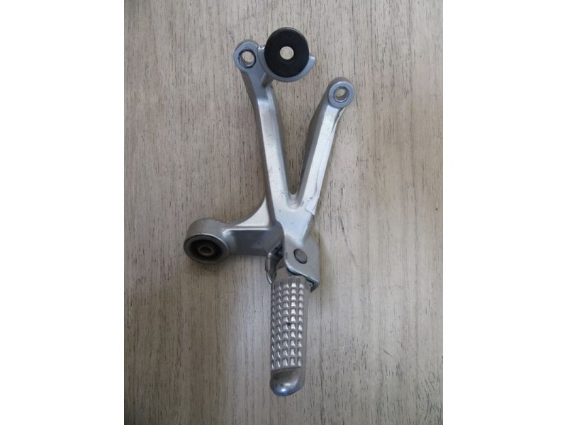 Platine arrière droite Kawasaki ZX9R 1998-1999